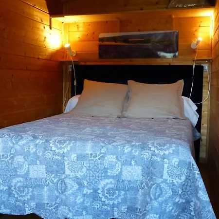 Parque de Campismo Les De Bourras *