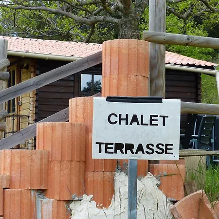 Les De Bourras Parque de Campismo