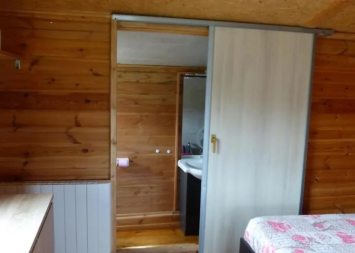 Les De Bourras Parque de Campismo *